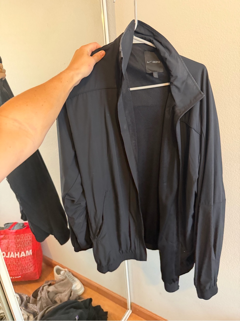 SKIMS NIKE OVERSIZED JACKET - Picture 7 of 10